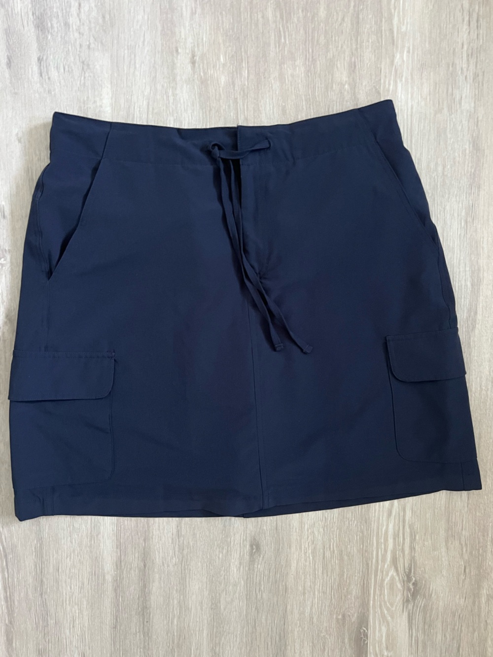 Jockey Navy Elastic Waist Athleisure Skirt with drawstring, pockets, lined Large